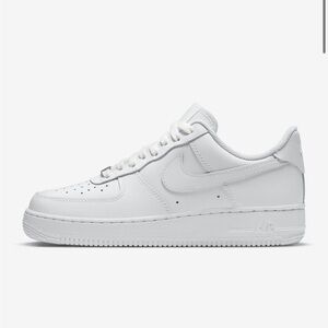 Women’s 7 Nike Air Force 1 '07